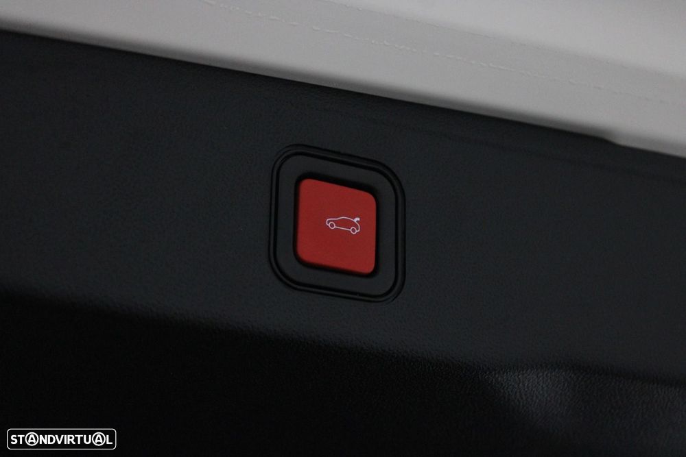 Jeep Avenger 54 kWh Summit - 35