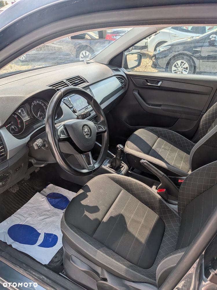 Skoda Fabia 1.0 Ambition - 10