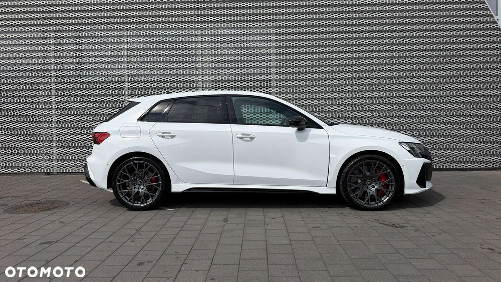 Audi RS3 Sportback - 5