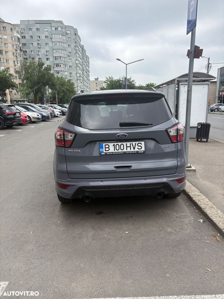 Ford Kuga - 4