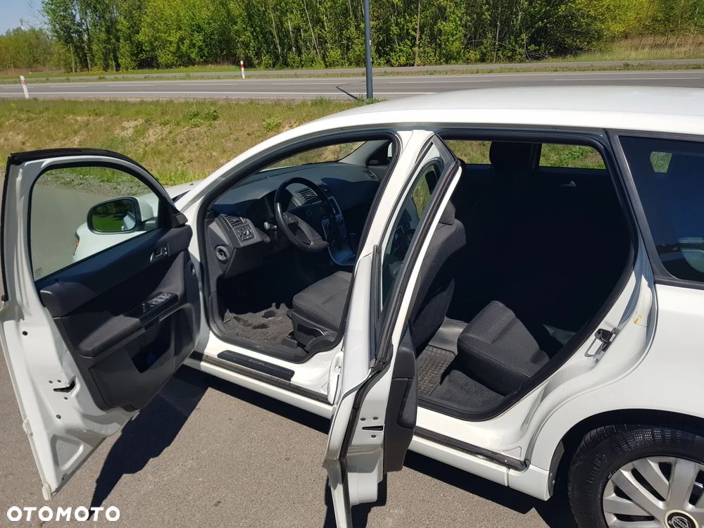 Volvo V50 D2 - 10