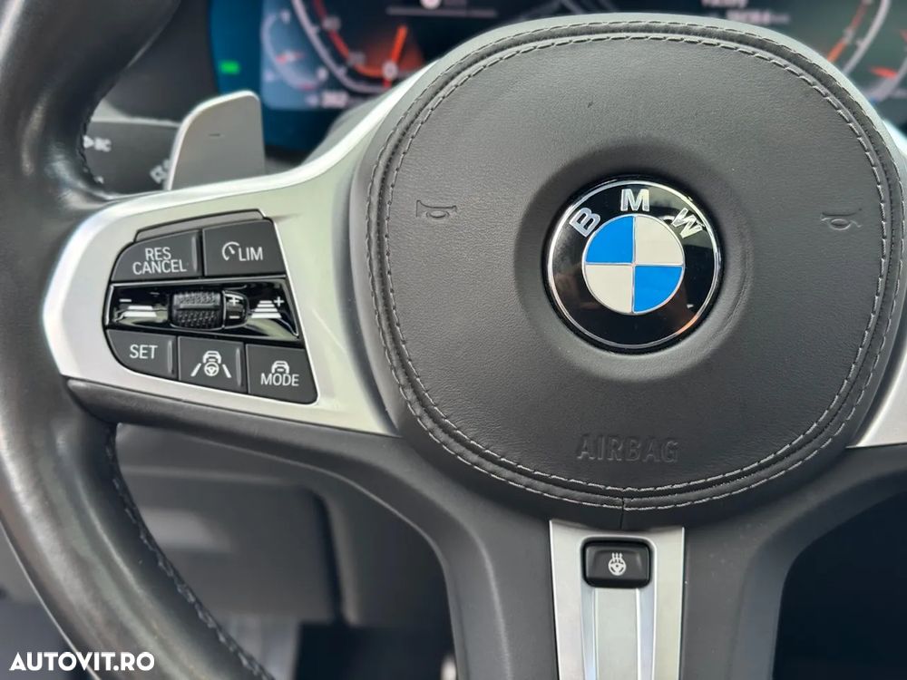 BMW X6 xDrive40i - 18