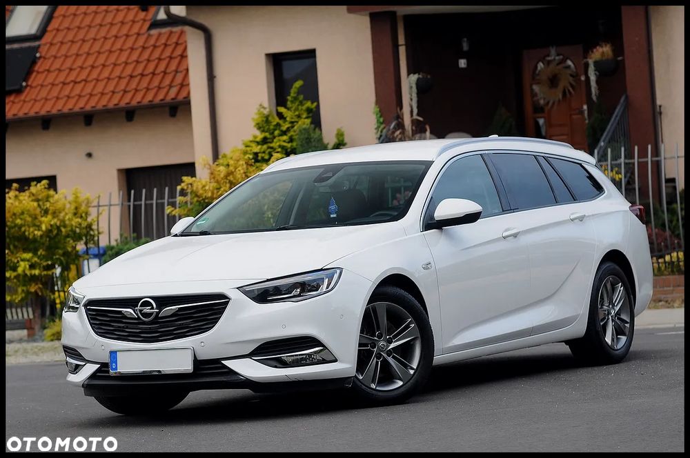 Opel Insignia - 10