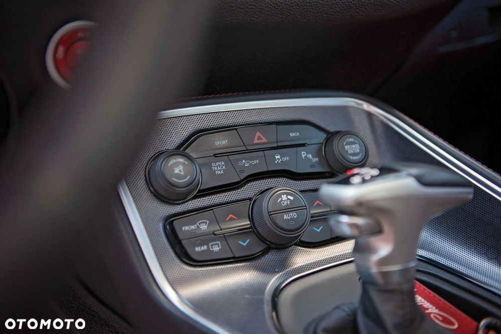 Dodge Challenger Automatik R/T Plus - 27