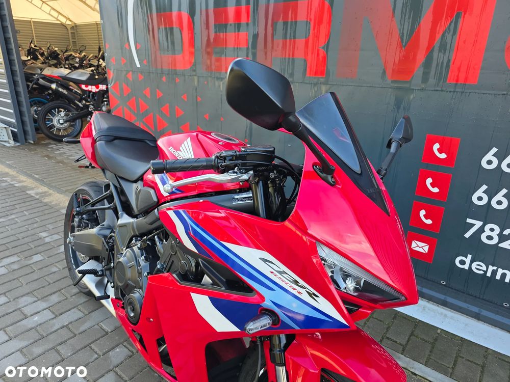 Honda CBR - 26