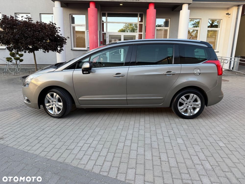 Peugeot 5008 155 THP Family - 2