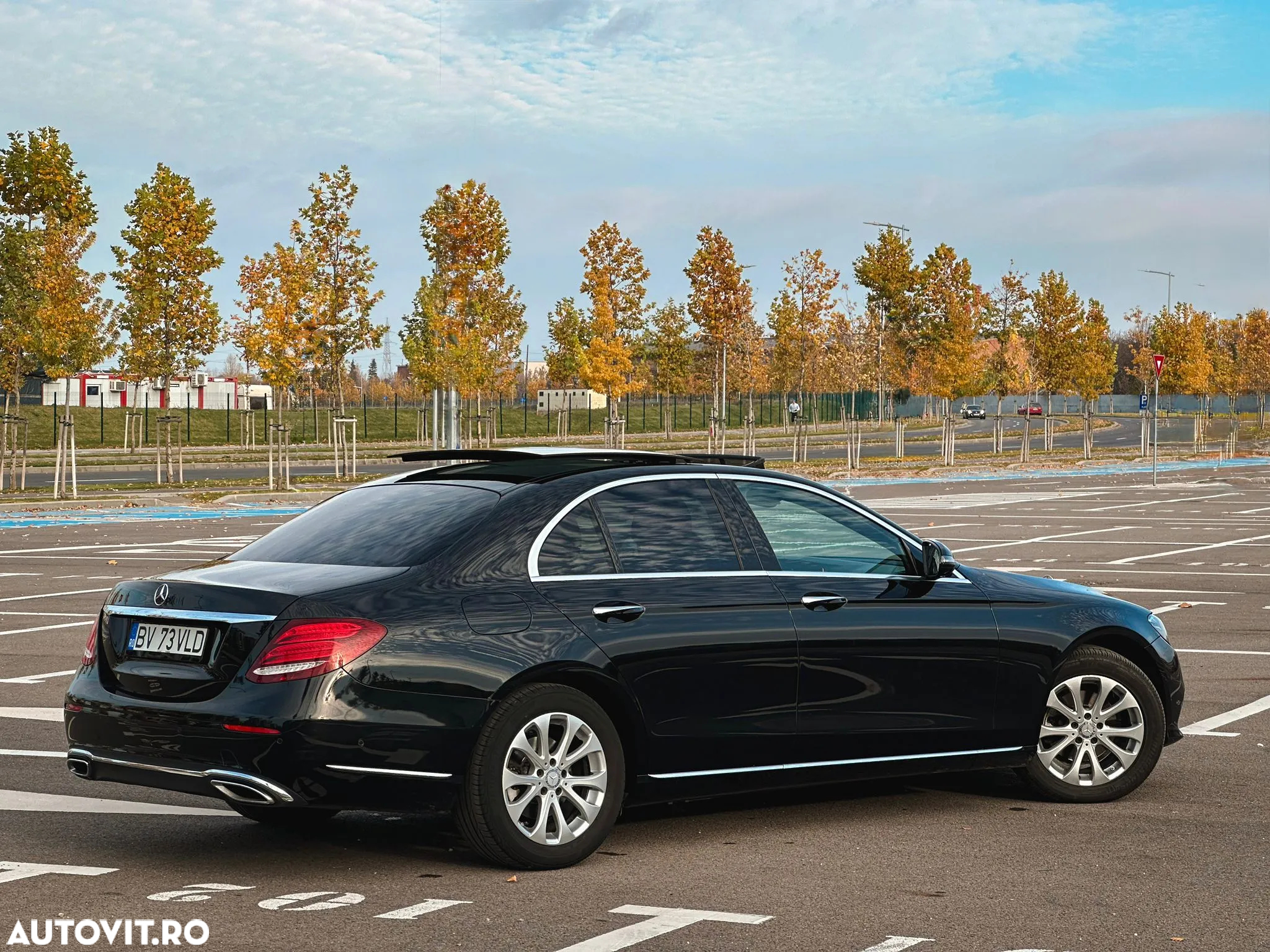 Mercedes-Benz E 220 d Aut. - 3