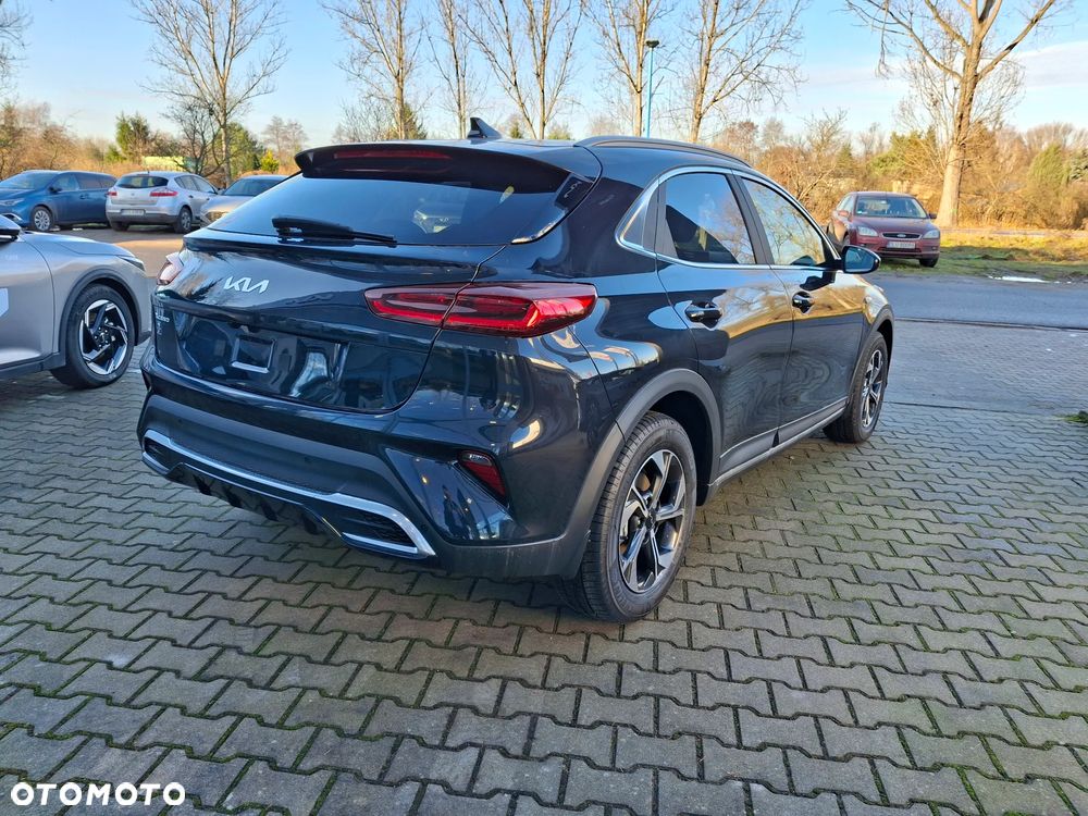 Kia XCeed 1.5 T-GDI M - 6