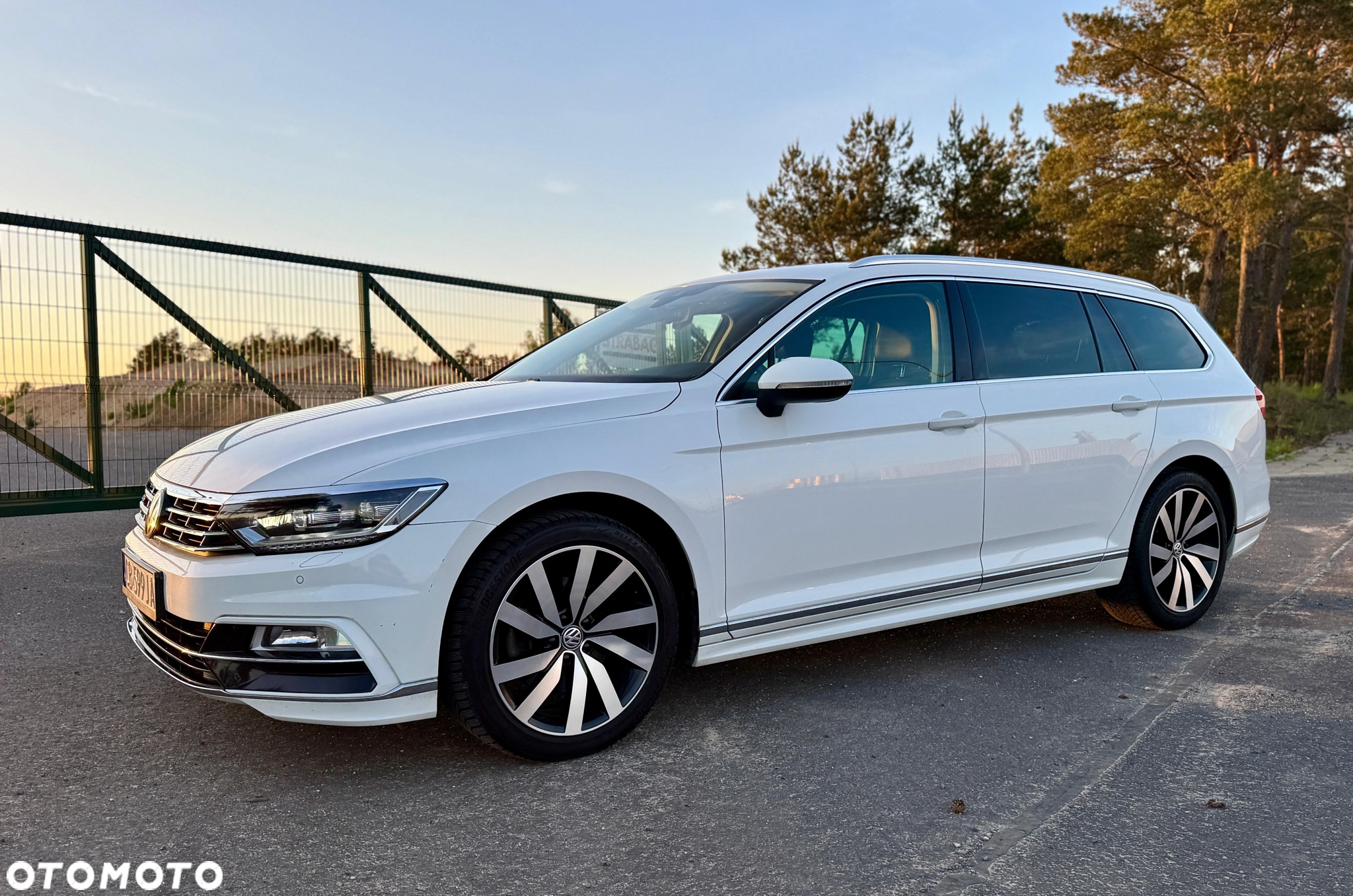 Volkswagen Passat - 2