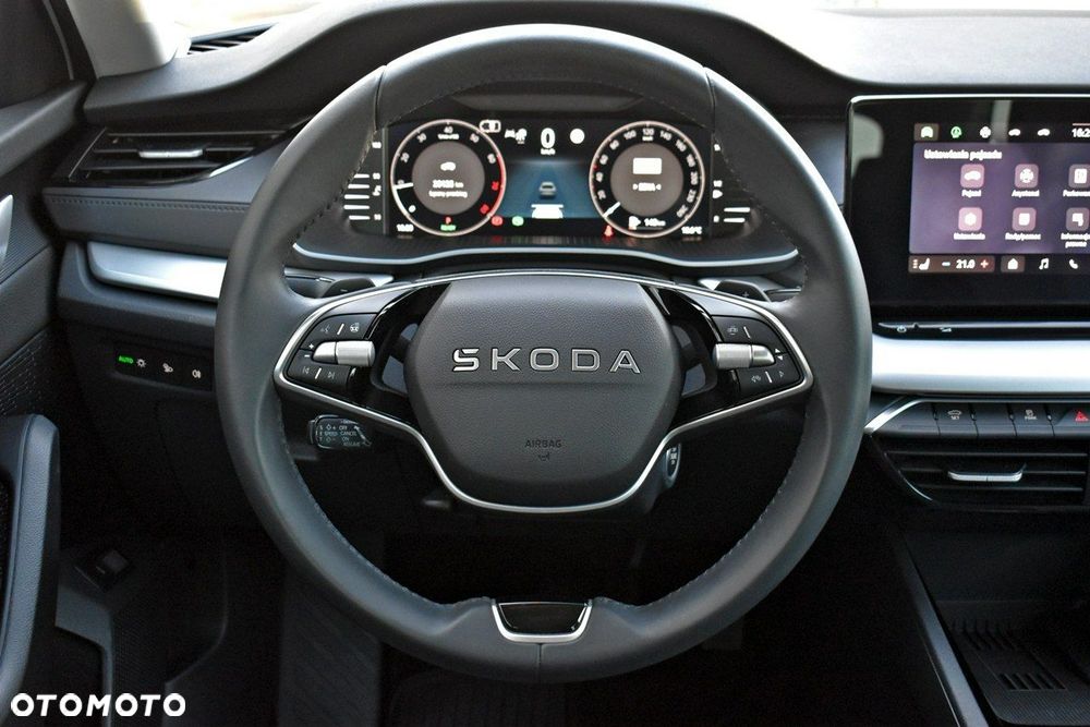 Skoda Octavia 1.5 TSI mHEV Selection DSG - 16