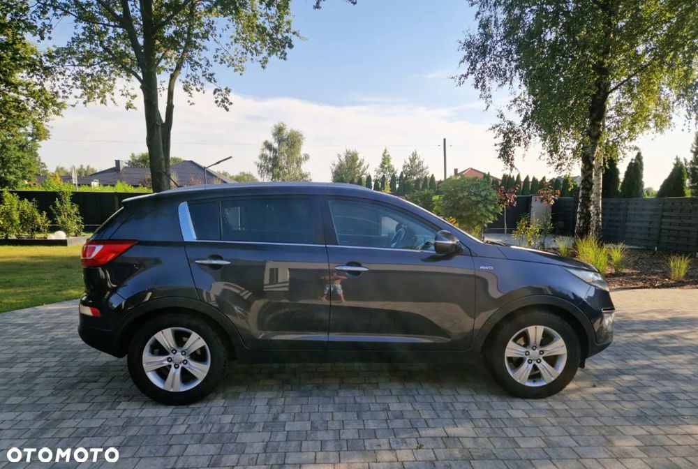 Kia Sportage 2.0 CRDI AWD Dream-Team Edition - 4
