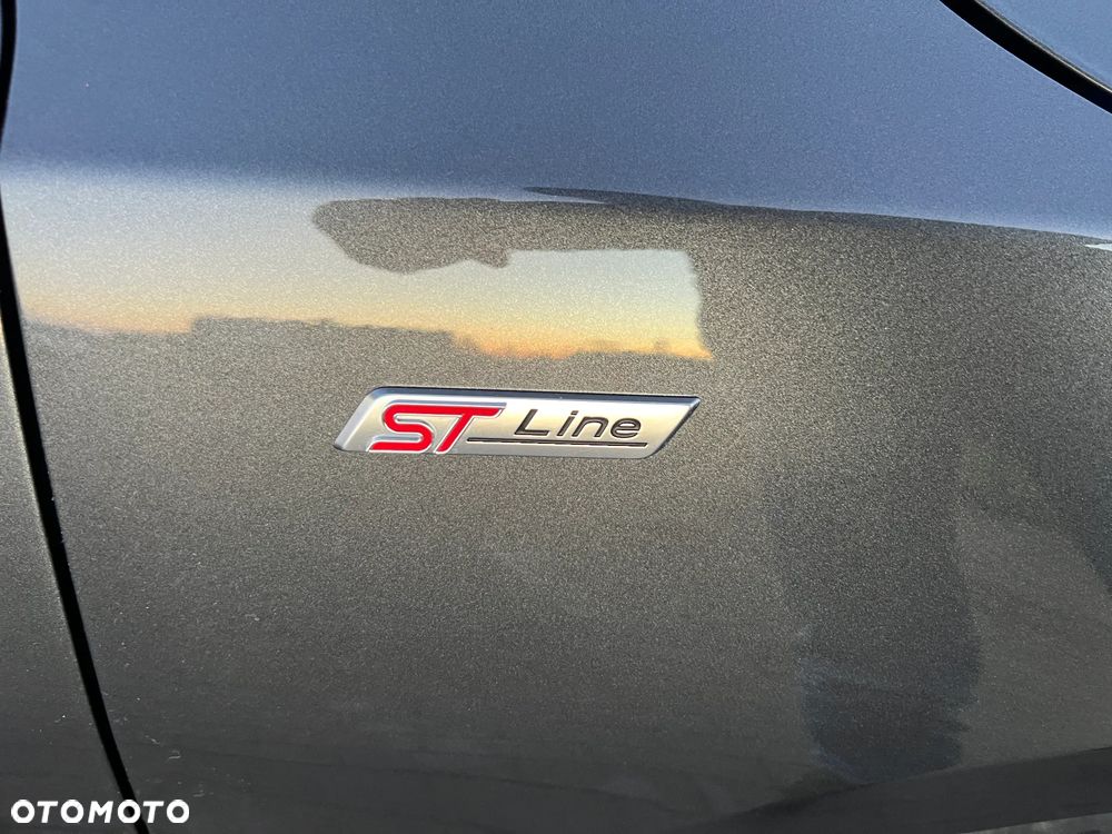 Ford Focus 1.0 EcoBoost Hybrid ST-LINE - 22