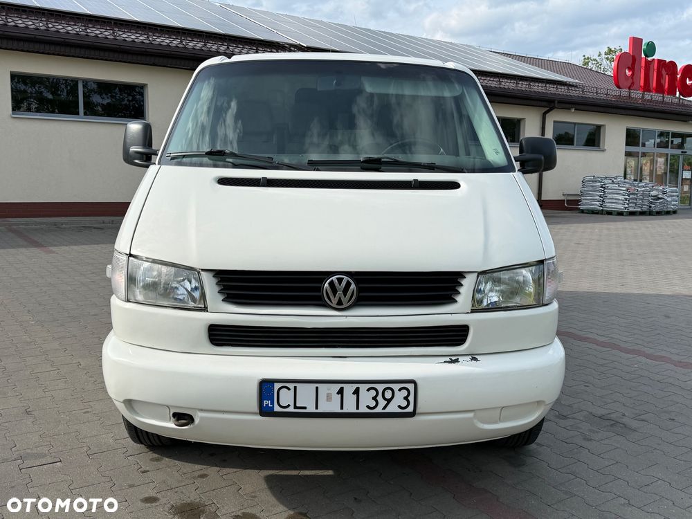 Volkswagen Transporter - 1