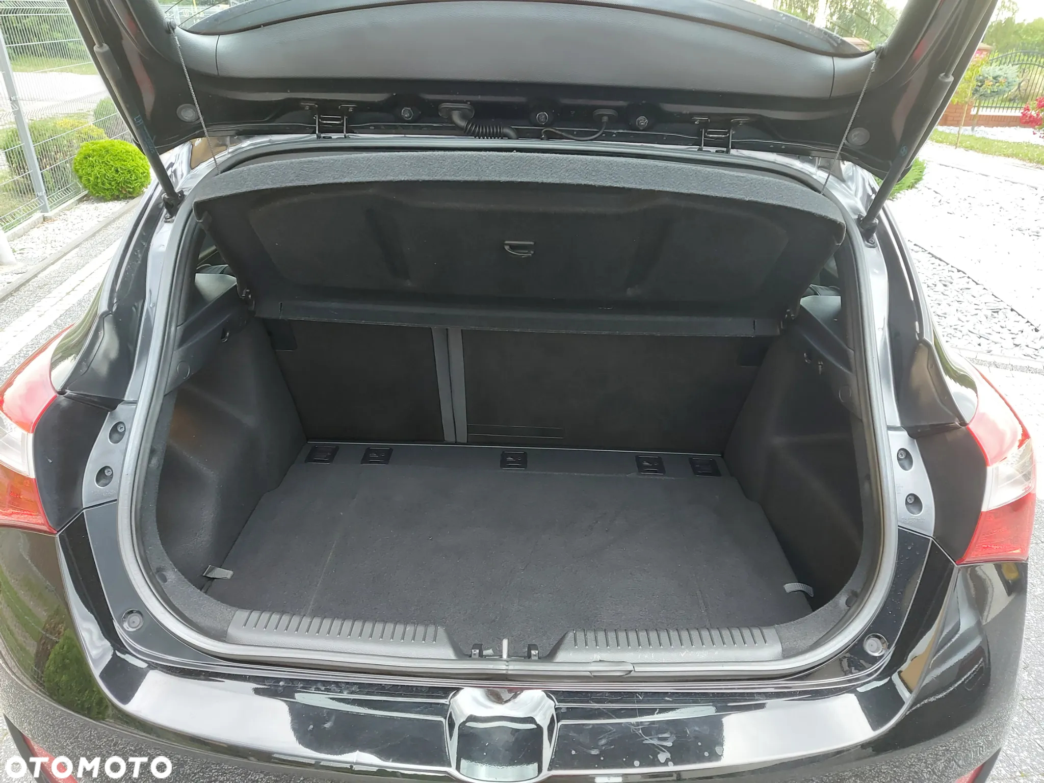 Hyundai i30 1.4 YES - 10
