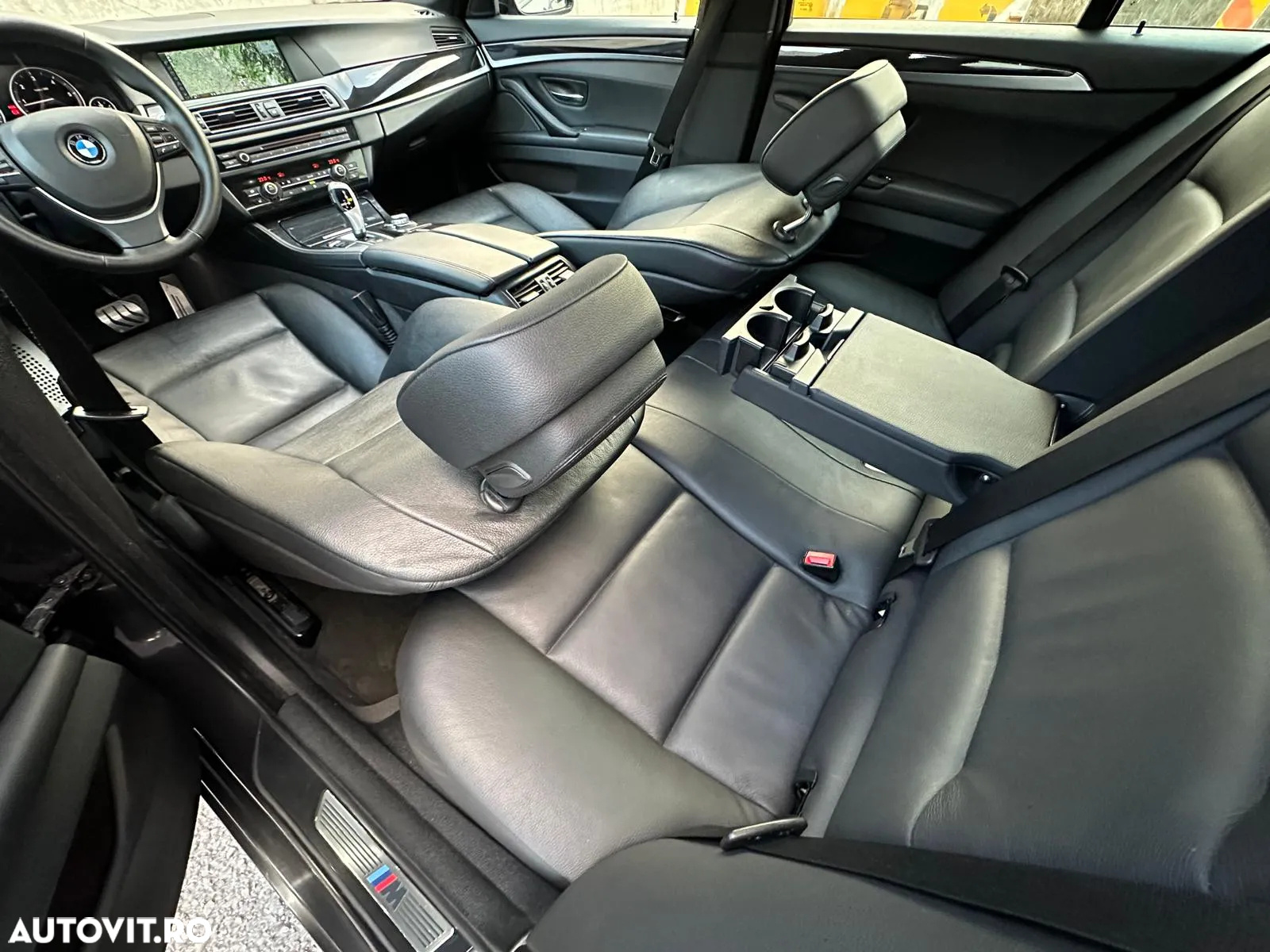 BMW Seria 5 520d Touring Aut. Luxury Line - 14