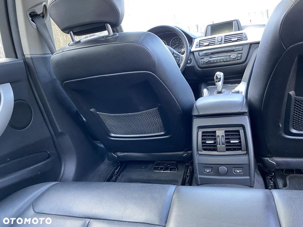 BMW Seria 3 328i - 6