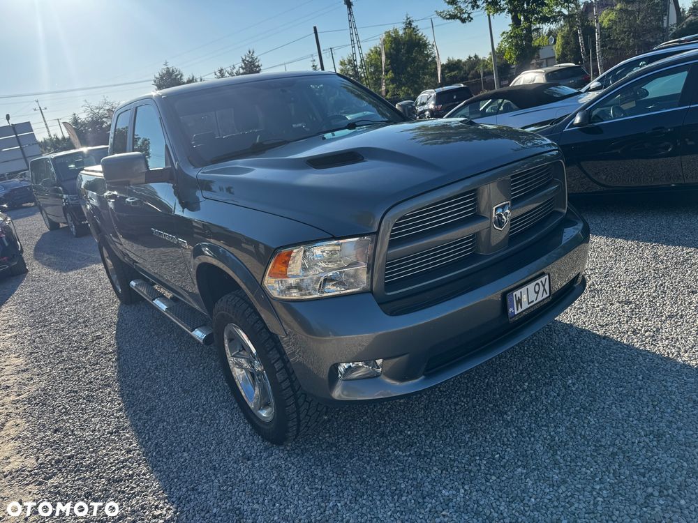 Dodge RAM 5.7 4x4 - 1