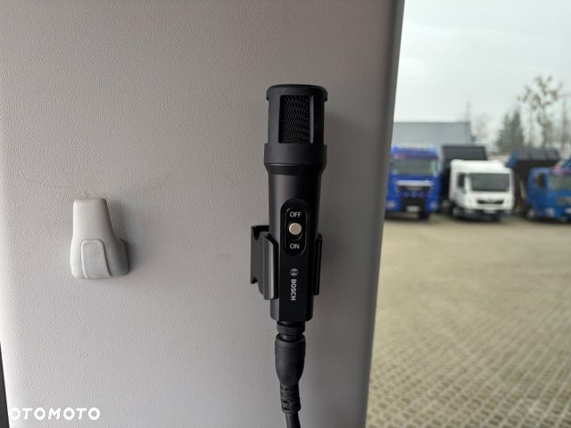 MAN LION`S COACH L R08 - 31