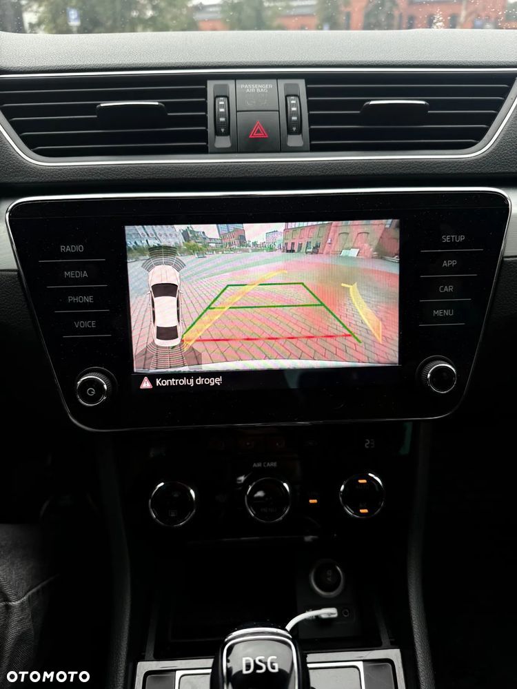 Skoda Superb ver-1-8-tsi-style-dsg - 8