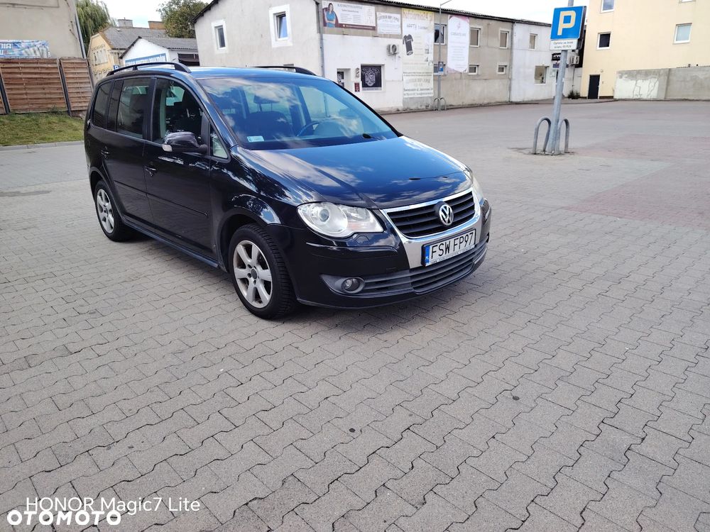 Volkswagen Touran - 7