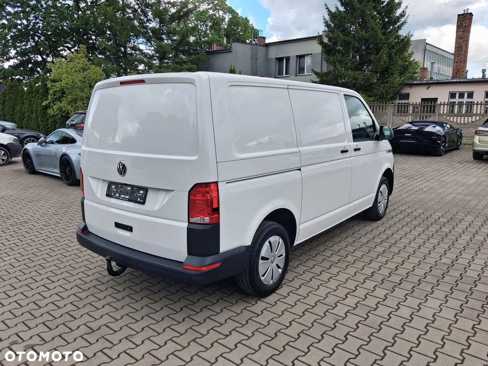 Volkswagen Transporter T6 - 6