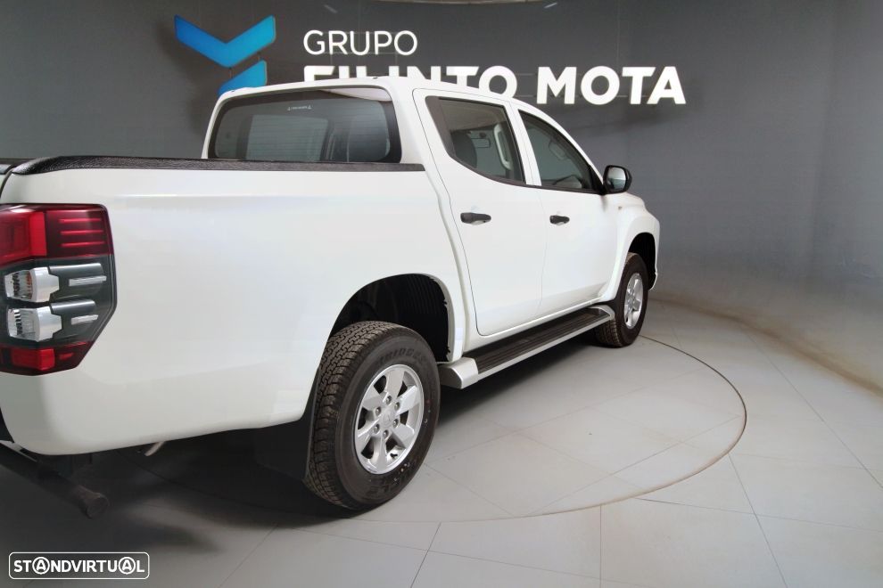 Mitsubishi L200 2.3 DI-D CD Invite 4WD - 2
