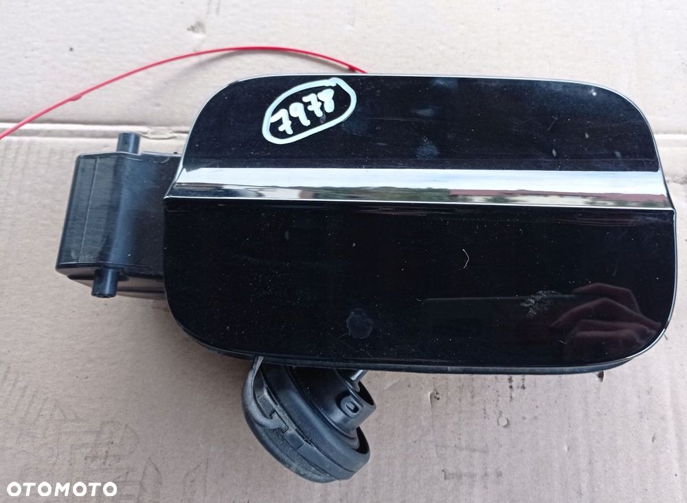 AUDI A3 8V SPORTBACK KLAPKA WLEWU PALIWA 8V4809906 - 1