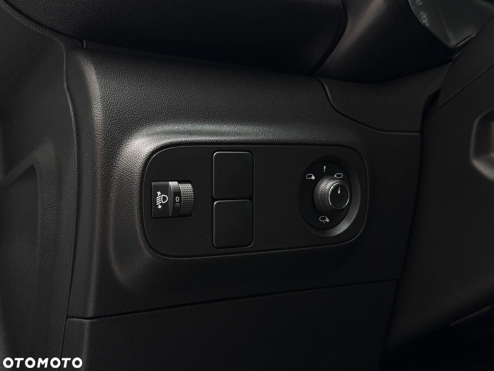 Citroën C3 1.2 PureTech Shine - 21