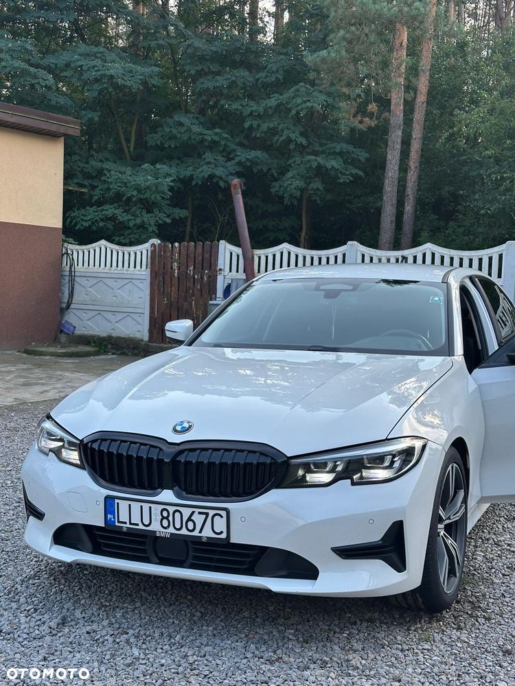 BMW Seria 3 320d Sport - 2