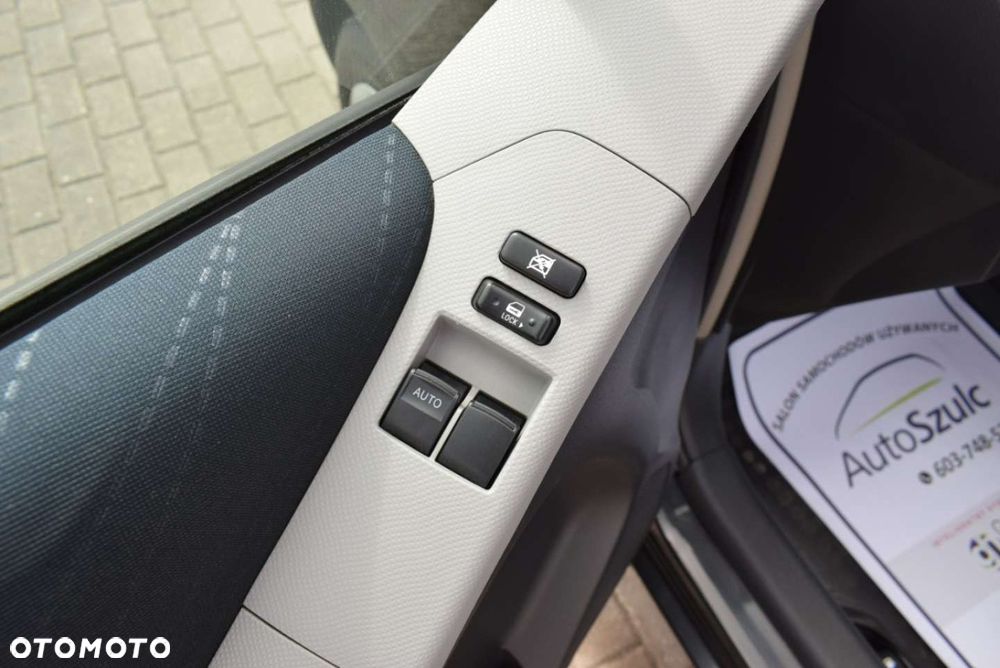 Toyota Yaris - 17