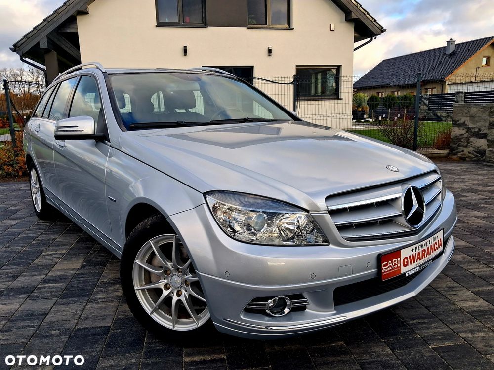 Mercedes-Benz Klasa C 180 CGI Automatik BlueEFFICIENCY Elegance - 9