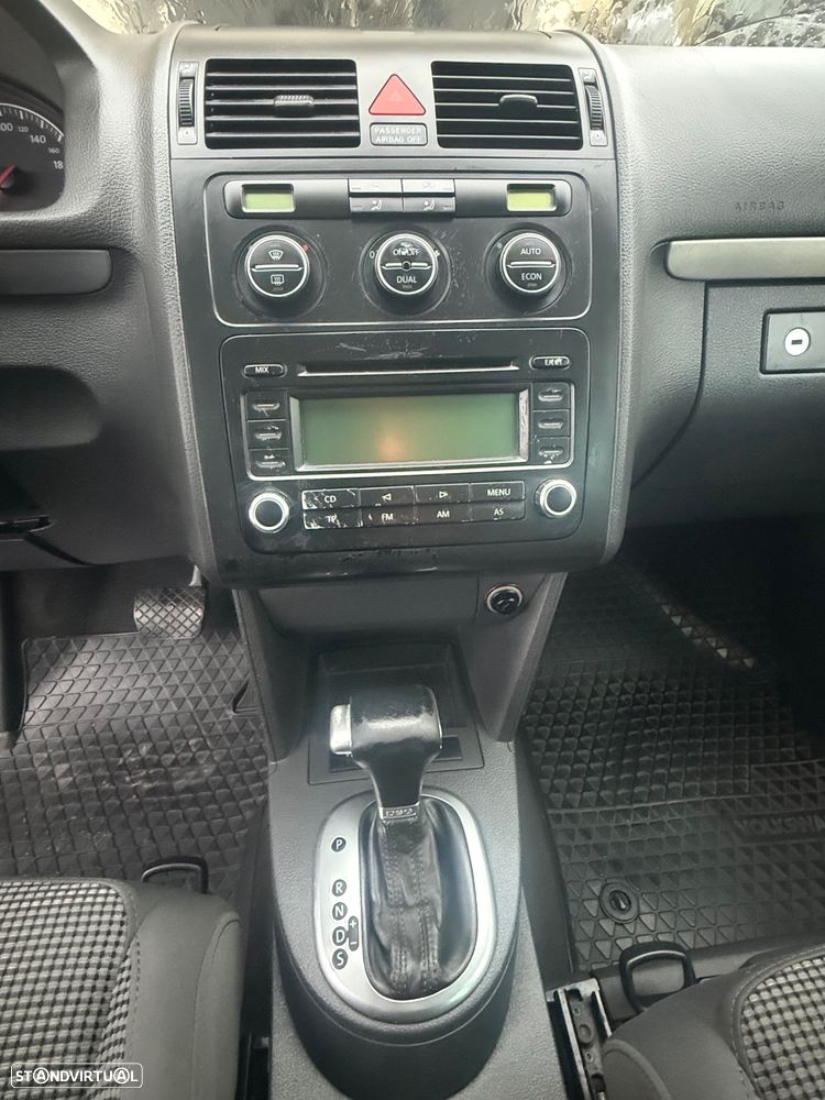 VW Touran 2.0 TDI Trendline 7L DSG - 7