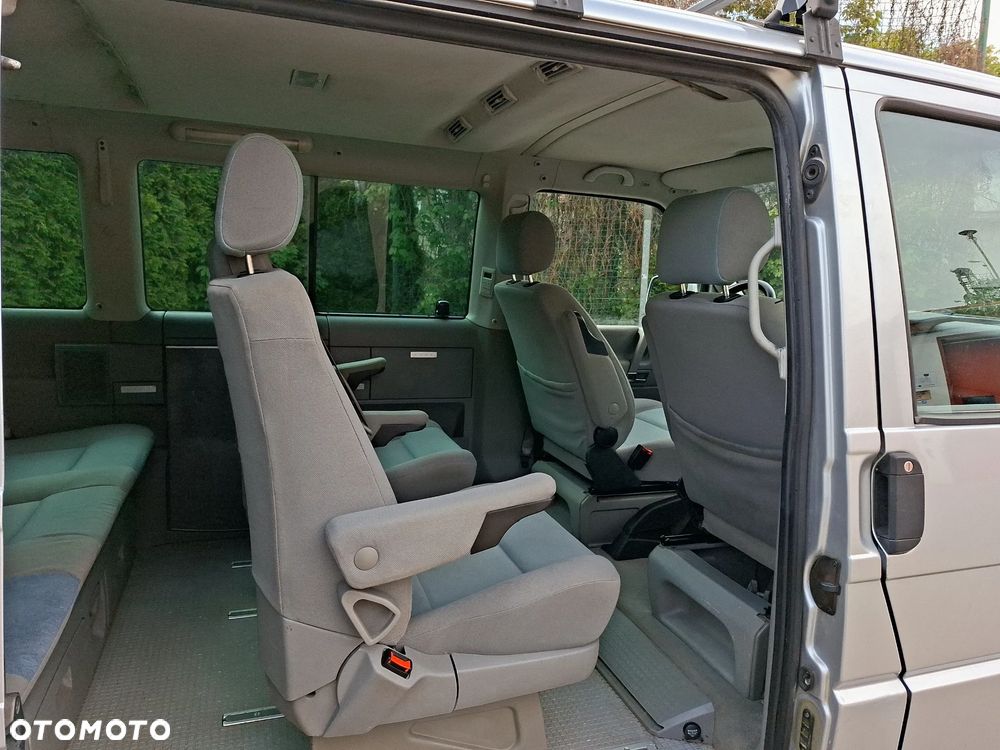Volkswagen Multivan - 18