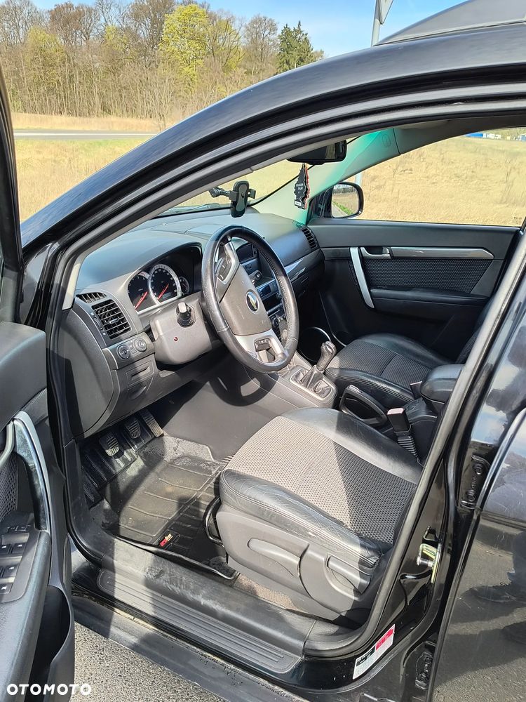 Chevrolet Captiva 2.0 d LT high 5os - 15