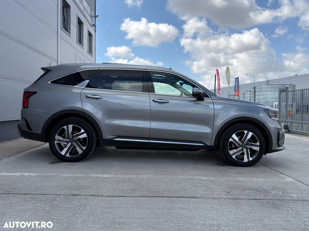 Kia Sorento 1.6 T-GDI HEV 6AT 4x2 7P Premium - 40