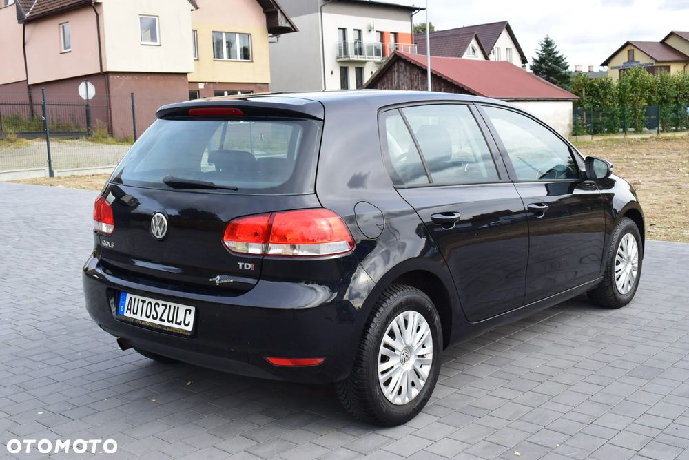 Volkswagen Golf - 8