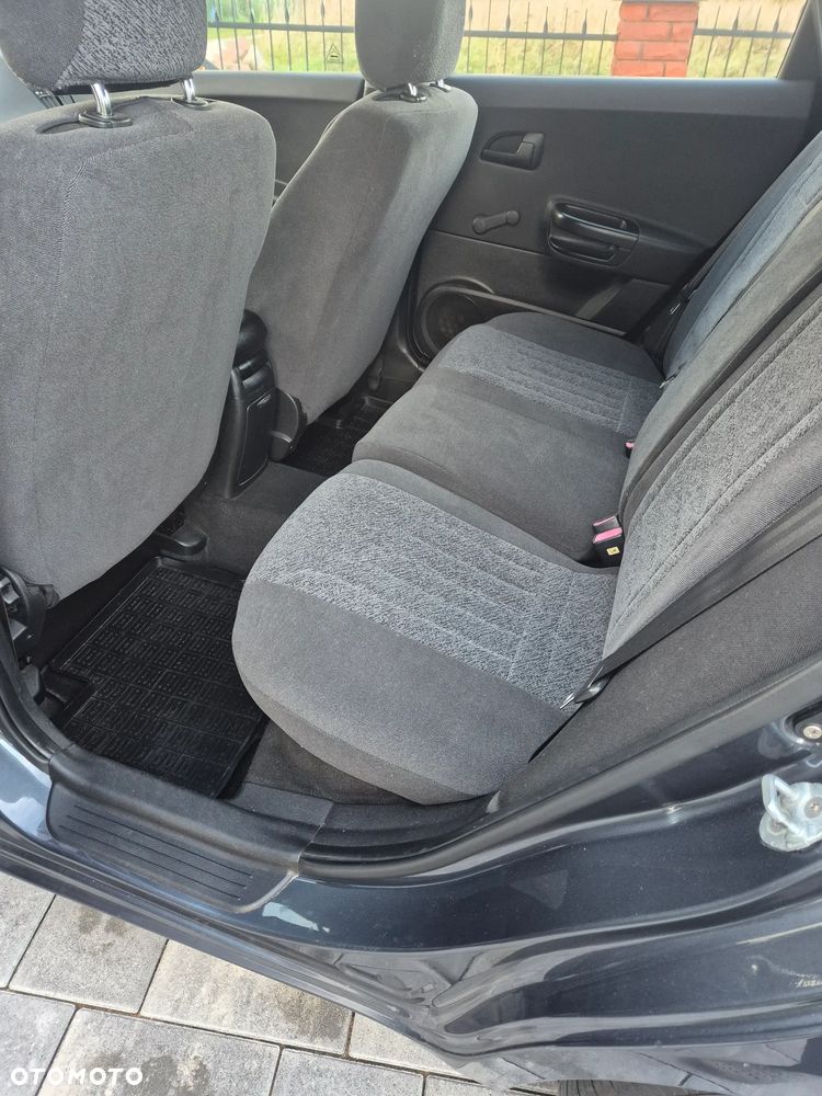 Kia Ceed - 6