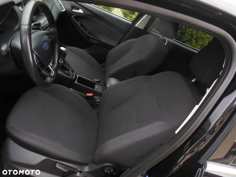 Ford Focus 1.0 EcoBoost STart-Stopp-System TITANIUM - 29