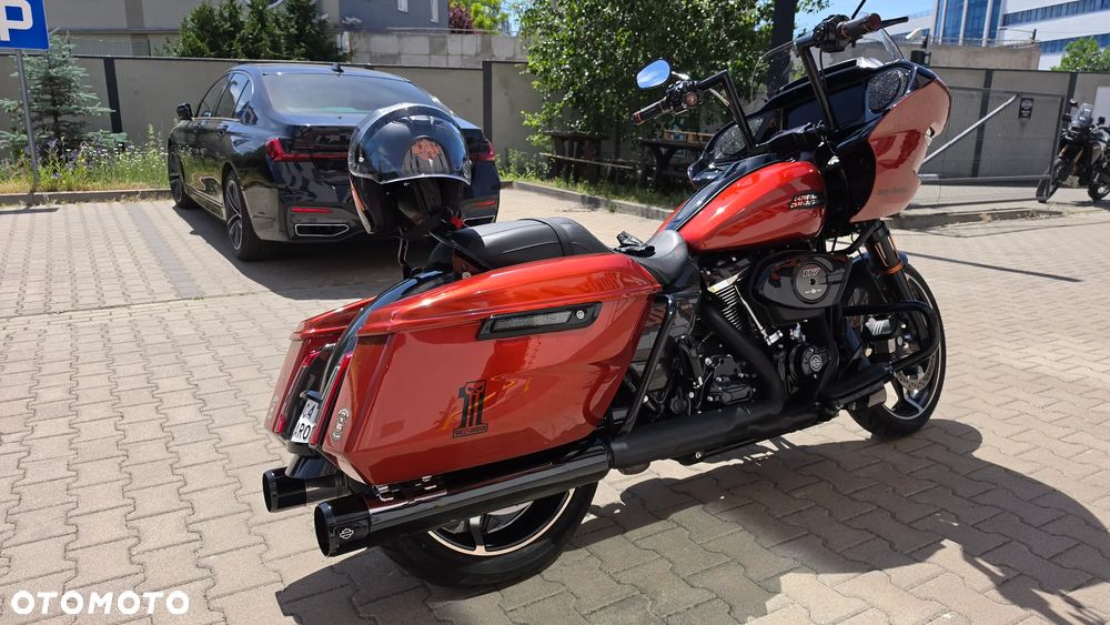 Harley-Davidson Touring Road Glide - 30