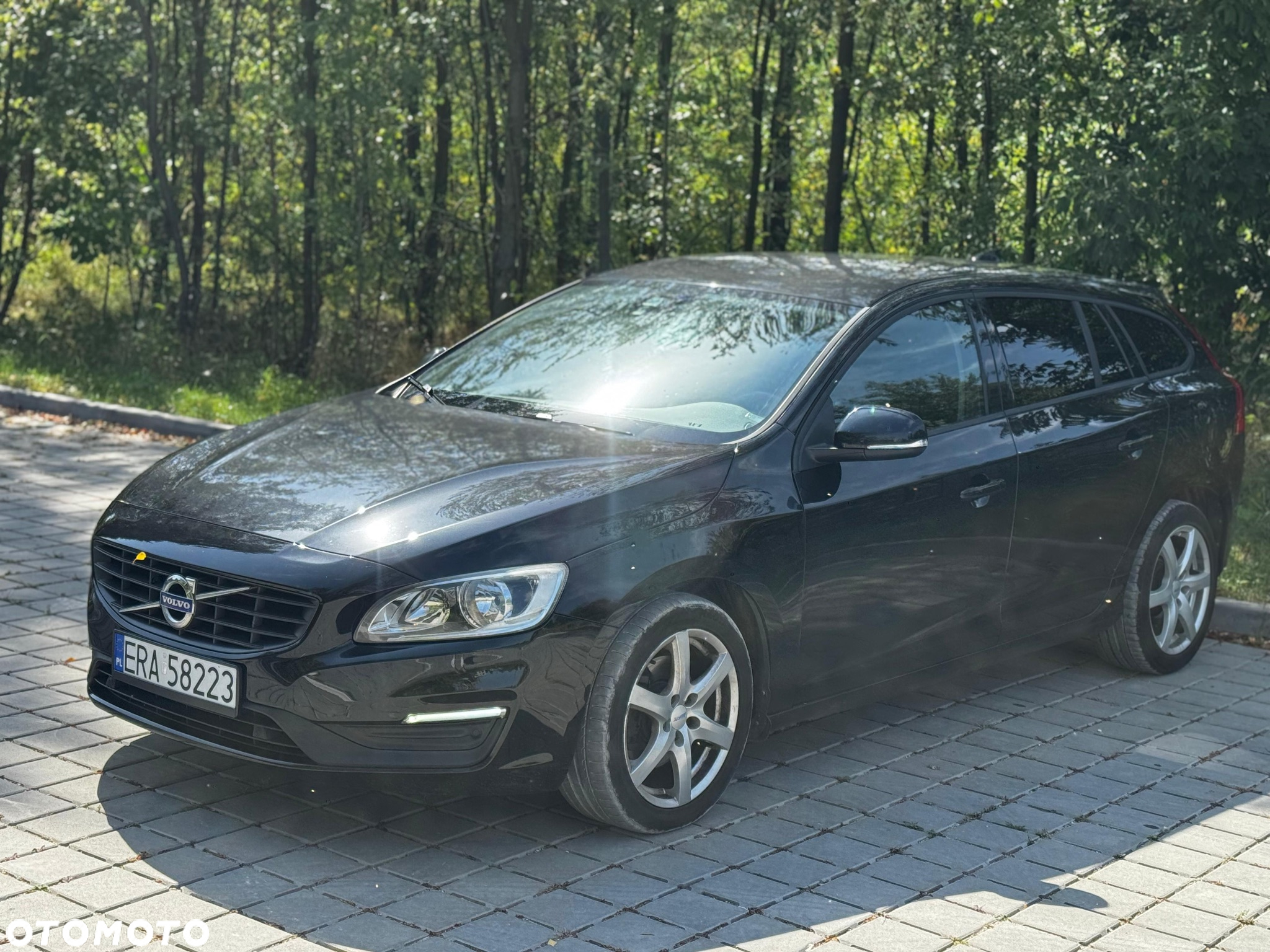 Volvo V60 D2 Drive-E Momentum - 5
