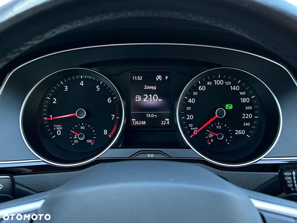 Volkswagen Passat 1.5 TSI EVO Business DSG - 25