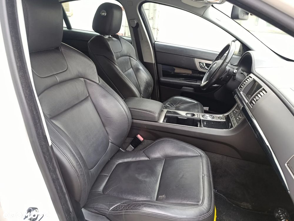 Jaguar XF 3.0 V6 S Luxury - 17