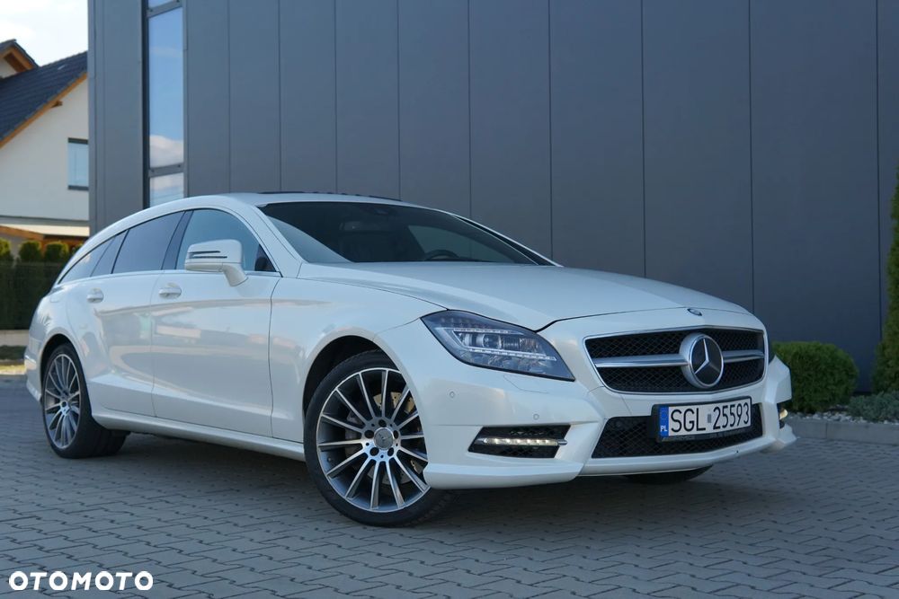 Mercedes-Benz CLS 350 CDI 4-Matic BlueEff - 2