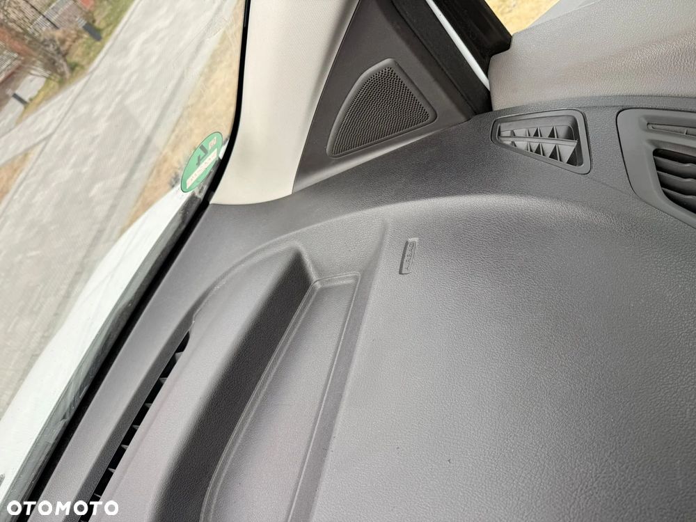 Ford Transit Connect L2 - 24