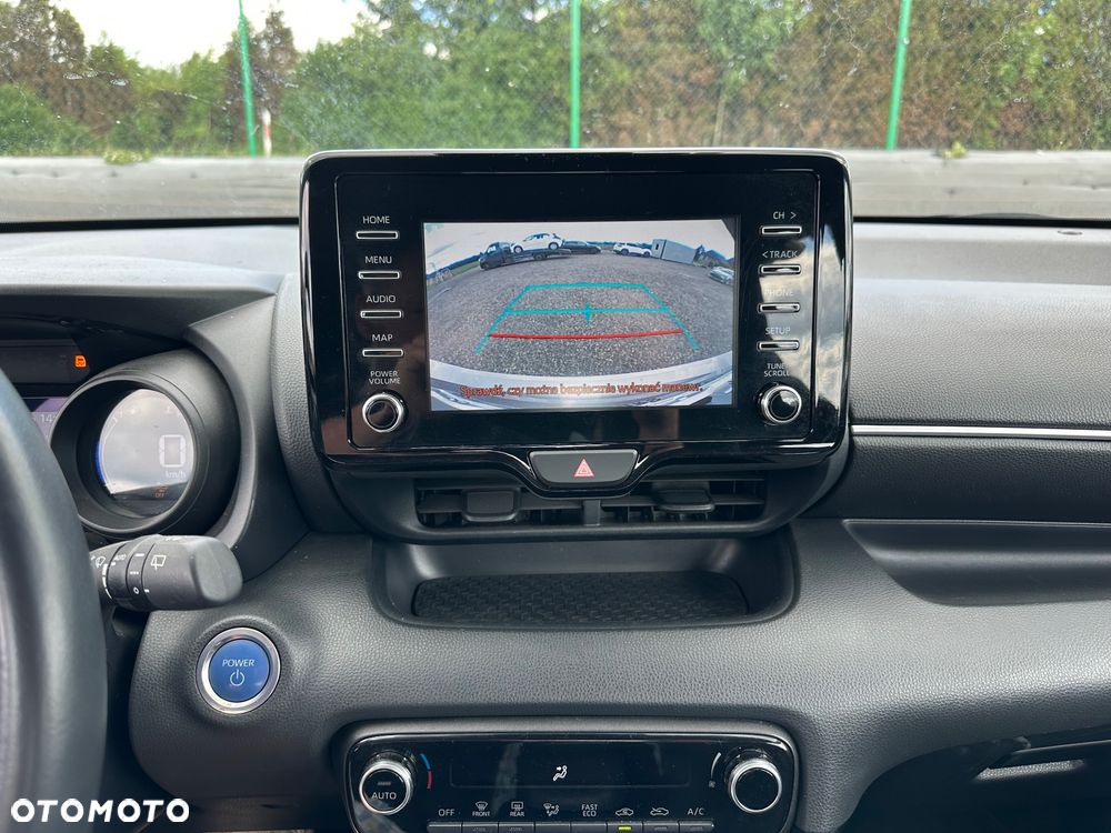 Toyota Yaris - 33