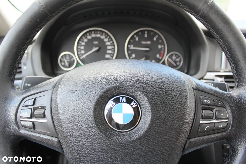 BMW X3 xDrive20d Luxury Line - 15