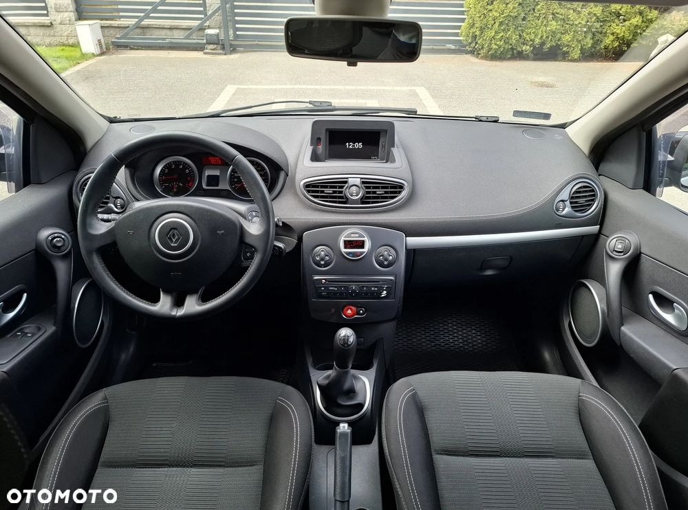 Renault Clio 1.2 16V TCE Dwudziestka - 15