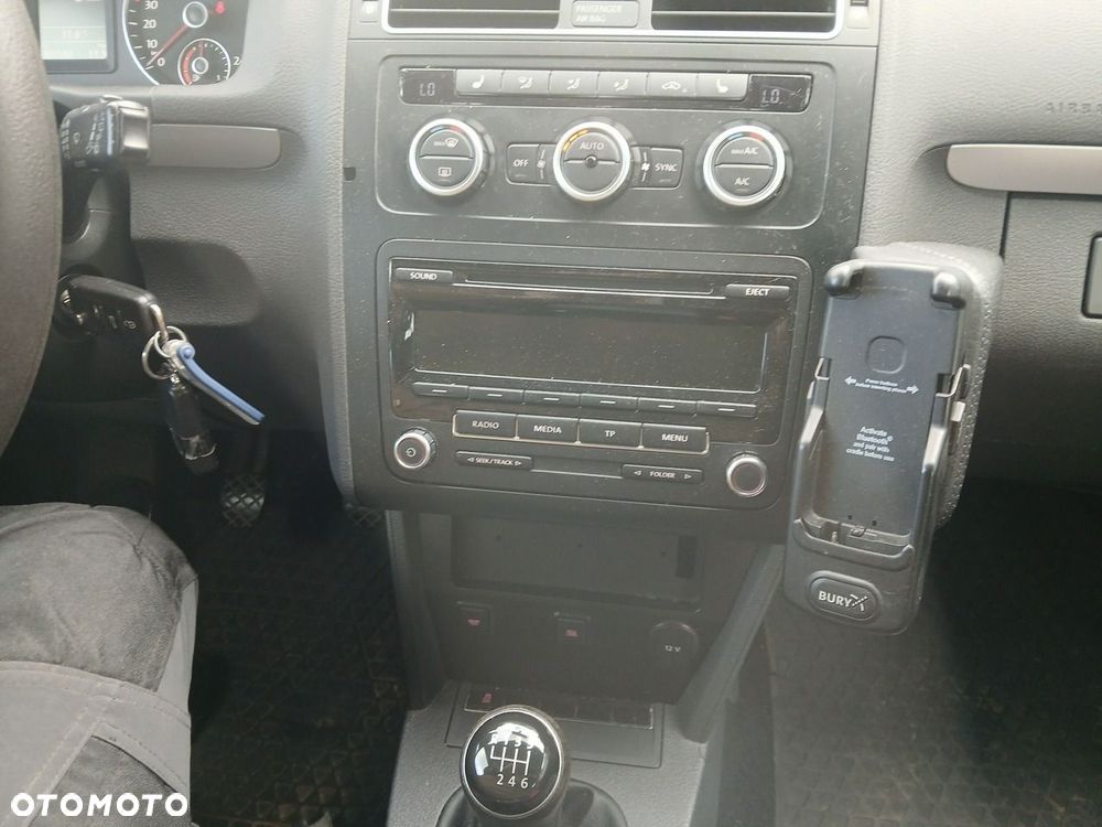 Volkswagen Touran 1.4 TGI BlueMotion Comfortline - 11