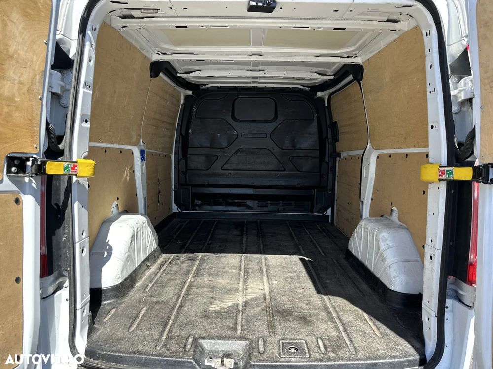 Ford Transit Custom L1H1 - 18