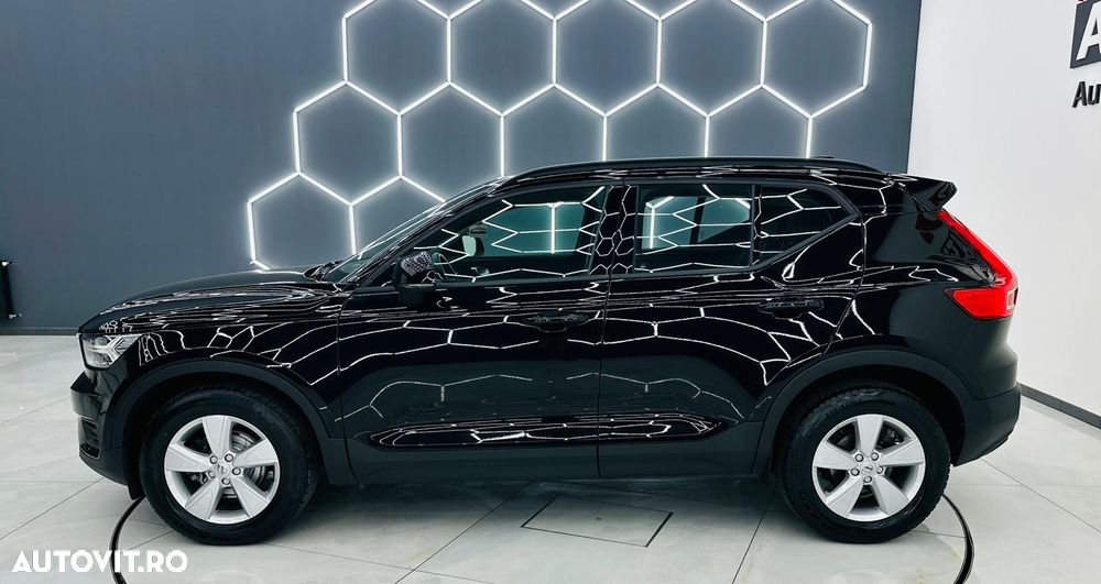 Volvo XC 40 T2 Momentum Core - 34